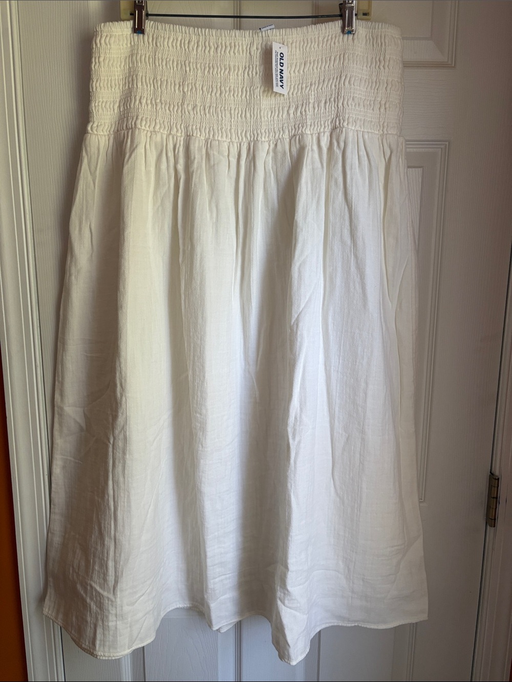 Old Navy off- White Smocked A-Line Midi/Maxi Skirt